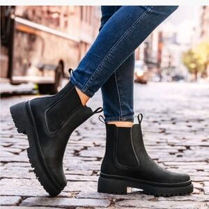 Thursday Legend Platform Boots